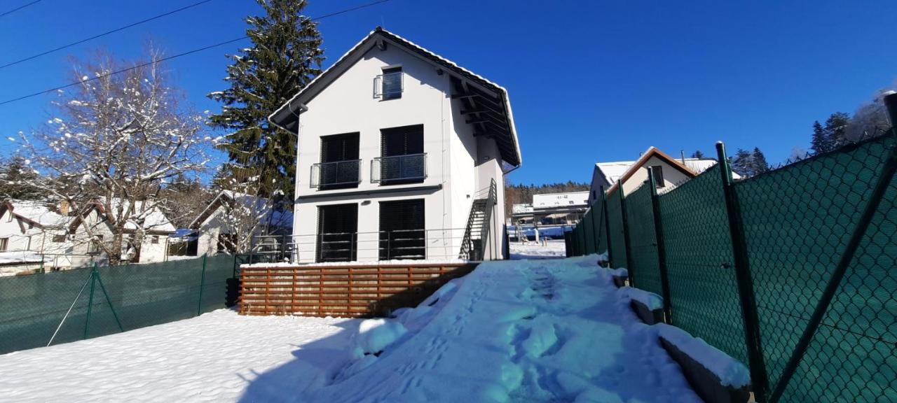 ליפנו נאד וויטאבו Apartmany Aktiv Lipno מראה חיצוני תמונה